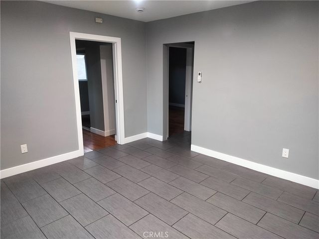 11226 S Broadway, Los Angeles, CA 90061