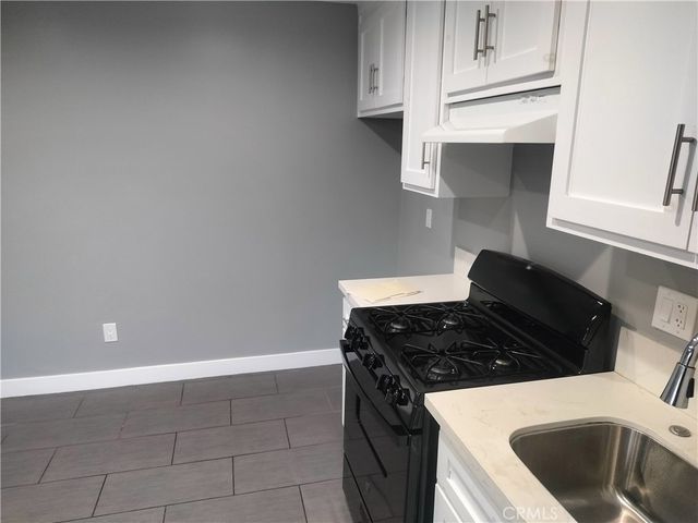 11226 S Broadway, Los Angeles, CA 90061