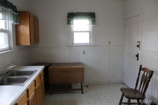 1416 Milton Road, Alton, IL 62002