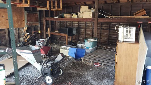 1416 Milton Road, Alton, IL 62002