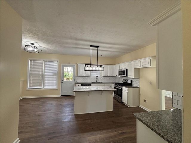 3819 Wheaton Court, Snellville, GA 30039