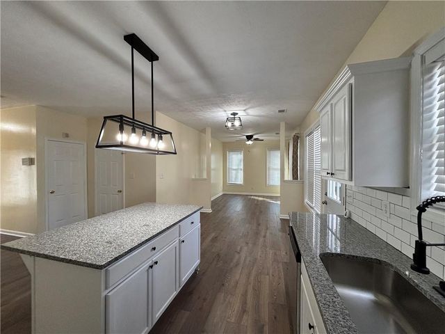 3819 Wheaton Court, Snellville, GA 30039