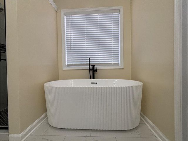 3819 Wheaton Court, Snellville, GA 30039