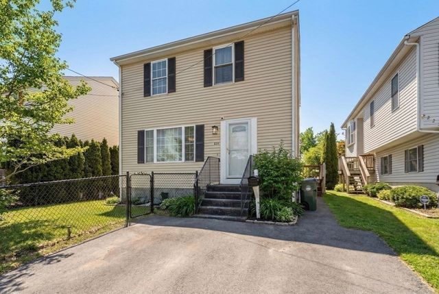 231 Lapham St., Fall River, MA 02721