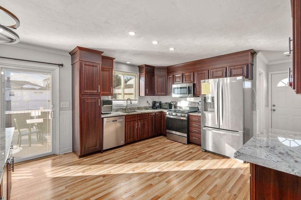 231 Lapham St., Fall River, MA 02721