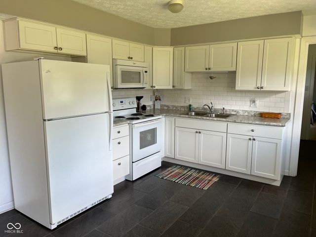 8608 Stonewall Drive, Indianapolis, IN 46231