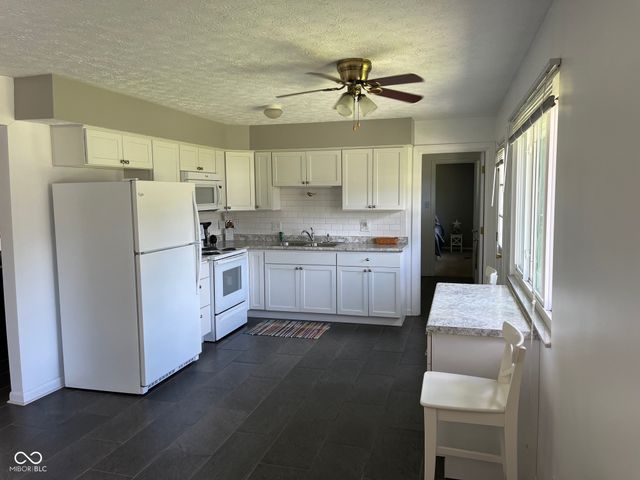 8608 Stonewall Drive, Indianapolis, IN 46231