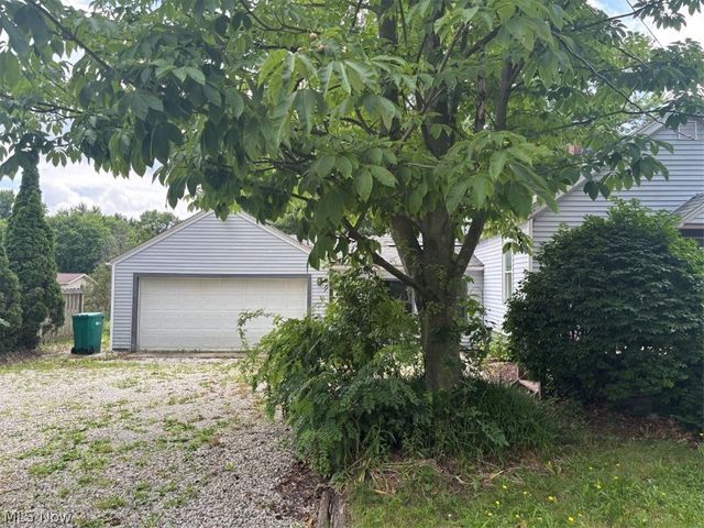 4566 Fishcreek Road, Stow, OH 44224