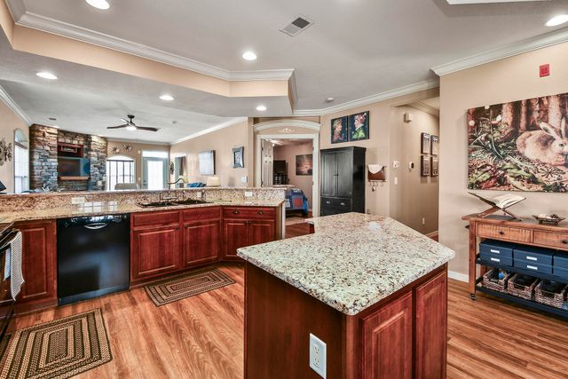 300 Glory Rd, Bldg 11, Unit 1, Branson, MO 65616