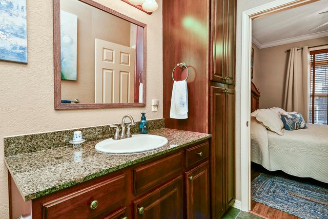 300 Glory Rd, Bldg 11, Unit 1, Branson, MO 65616