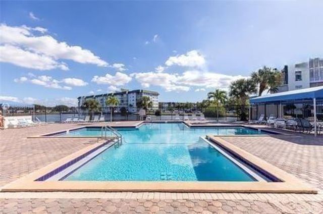 4750 NW 22nd Court 509, Lauderhill, FL 33313