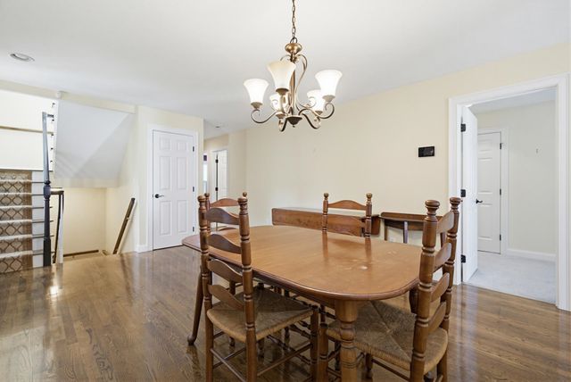 9 Pebble Beach Drive, Bedford, NH 03110