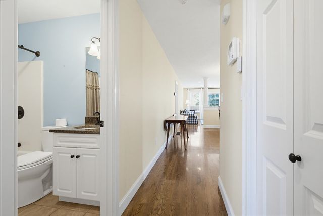 9 Pebble Beach Drive, Bedford, NH 03110