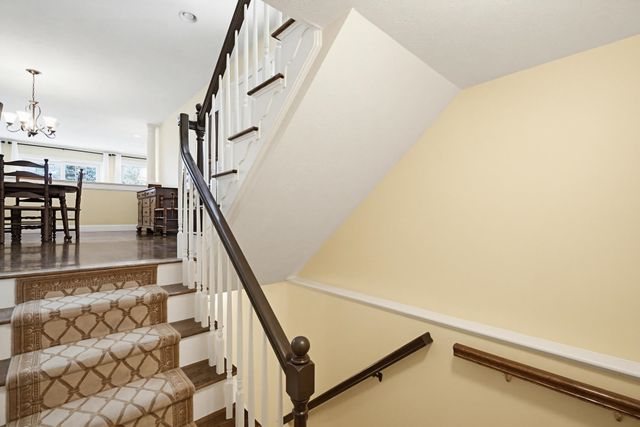 9 Pebble Beach Drive, Bedford, NH 03110