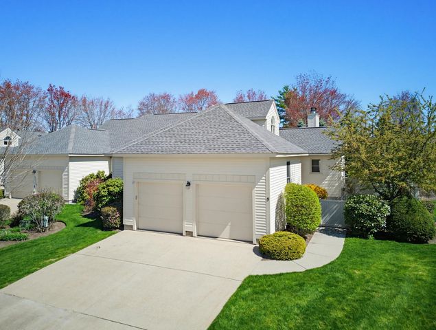 9 Pebble Beach Drive, Bedford, NH 03110