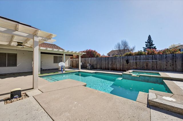 120 Heron Pl, Lincoln, CA 95648