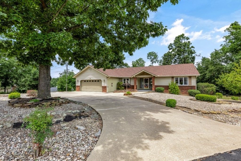 9 McKenzie Drive, Bella Vista, AR 72715