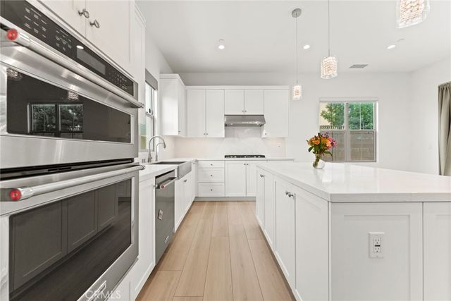 108 Yellow Iris, Irvine, CA 92618