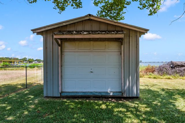 1237 Beachview, Seven Points, TX 75143