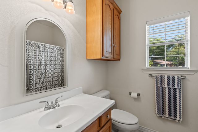 1237 Beachview, Seven Points, TX 75143