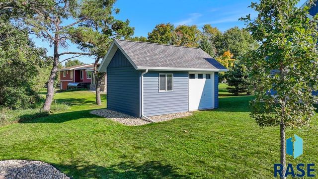 112 S Sunrise St Street, Hendricks, MN 56136