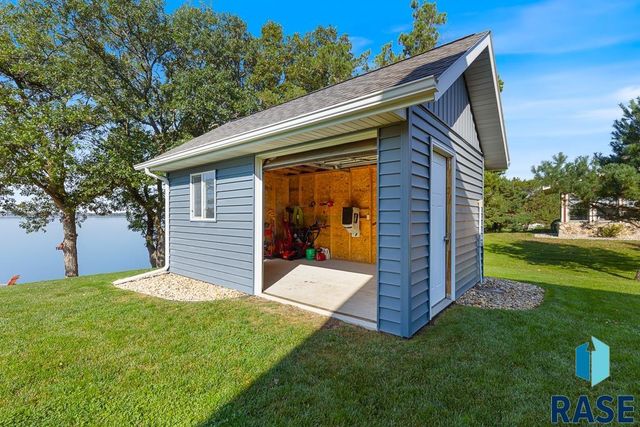 112 S Sunrise St Street, Hendricks, MN 56136