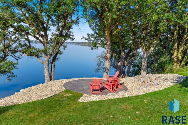 112 S Sunrise St Street, Hendricks, MN 56136