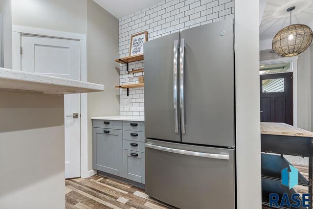 112 S Sunrise St Street, Hendricks, MN 56136