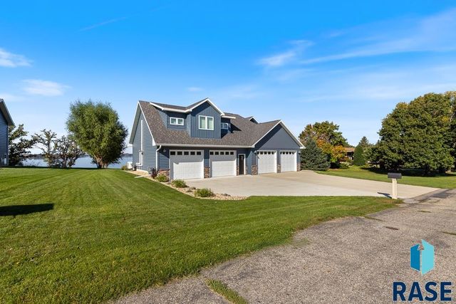 112 S Sunrise St Street, Hendricks, MN 56136