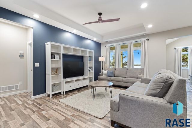 112 S Sunrise St Street, Hendricks, MN 56136