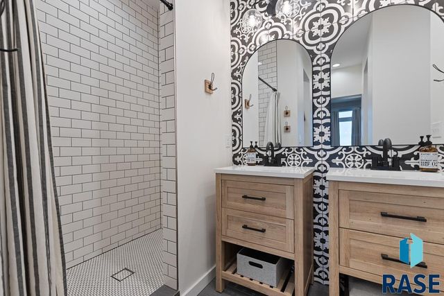 112 S Sunrise St Street, Hendricks, MN 56136