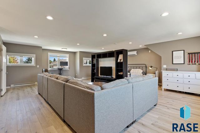 112 S Sunrise St Street, Hendricks, MN 56136