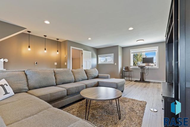 112 S Sunrise St Street, Hendricks, MN 56136