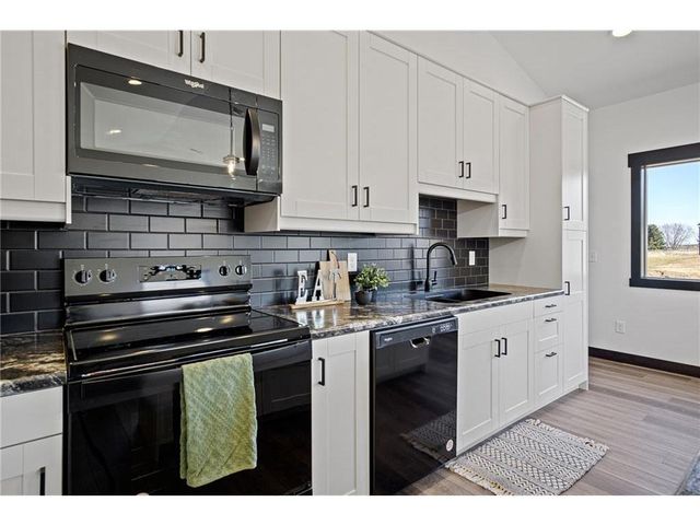 3357 Iris Drive, Eau Claire, WI 54703