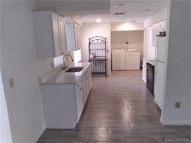 230 S Fillmore Street, Beverly Hills, FL 34465