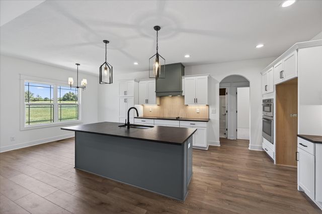 4992 Royal View Way, Clarksville, TN 37040