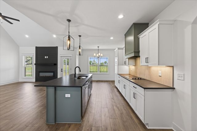 4992 Royal View Way, Clarksville, TN 37040
