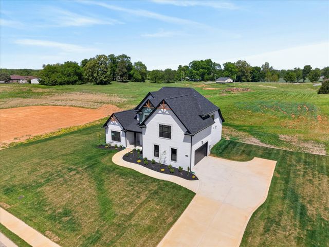 4992 Royal View Way, Clarksville, TN 37040