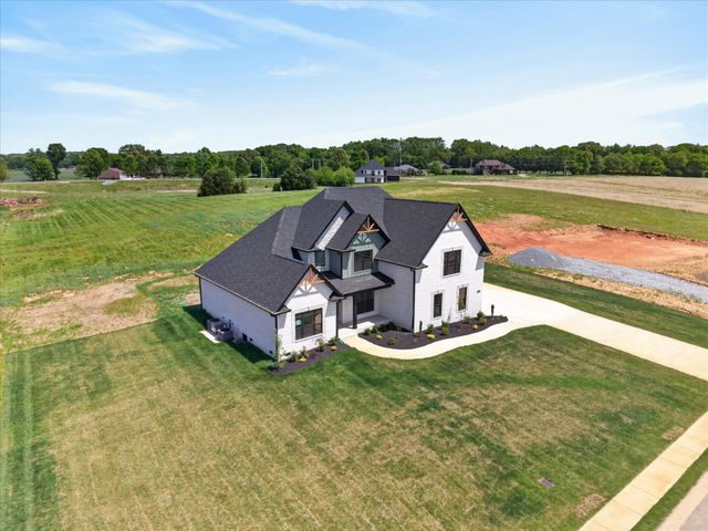 4992 Royal View Way, Clarksville, TN 37040