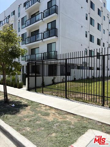 1047 S Corning Street, Los Angeles, CA 90035