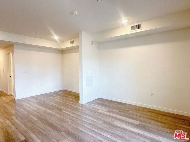 1025 S Berendo Street 504, Los Angeles, CA 90006