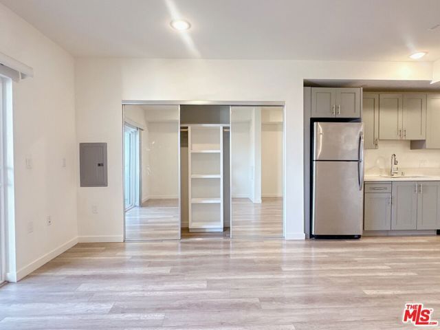1025 S Berendo Street 504, Los Angeles, CA 90006