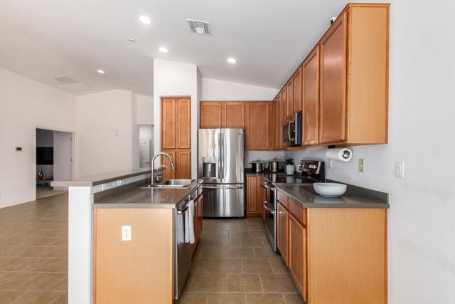 15273 W Edgemont Avenue, Goodyear, AZ 85395