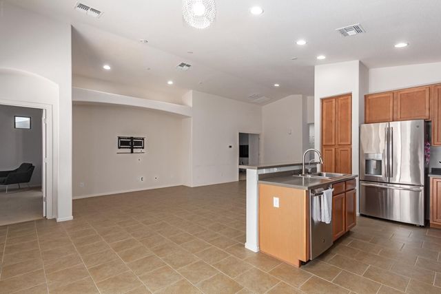 15273 W Edgemont Avenue, Goodyear, AZ 85395