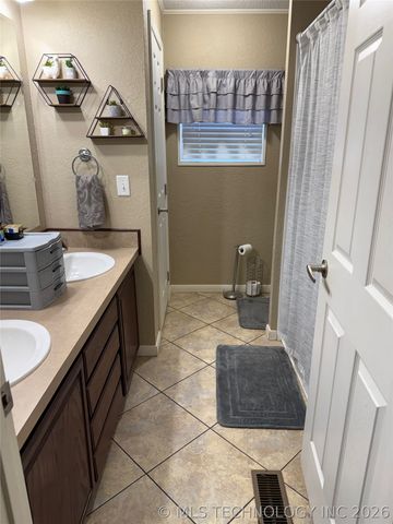 4859 1700 Road, Sulphur, OK 73086