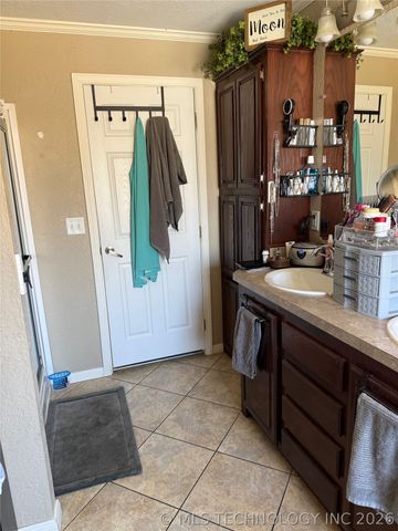 4859 1700 Road, Sulphur, OK 73086