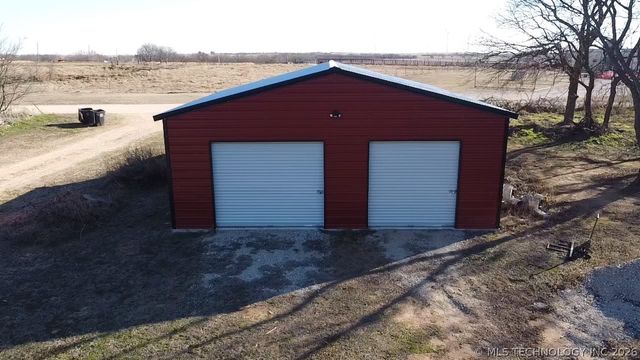 4859 1700 Road, Sulphur, OK 73086