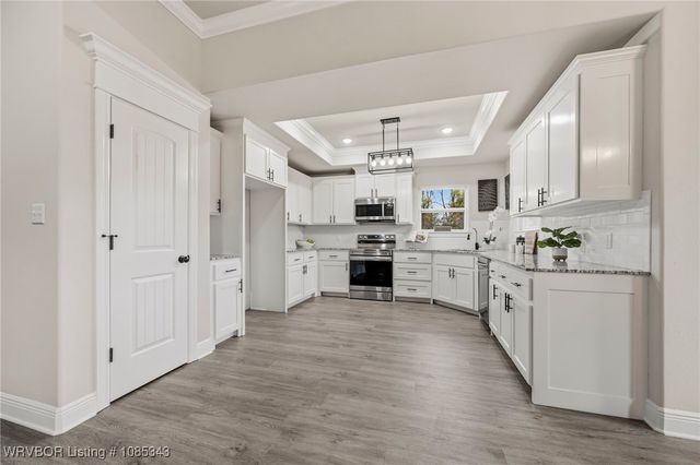 104 Stoneledge Drive, Lavaca, AR 72941