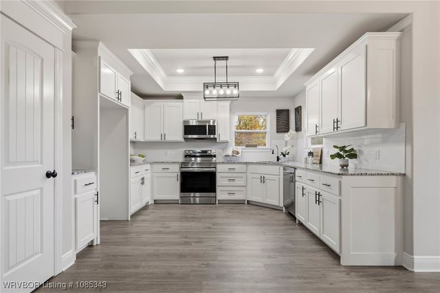 104 Stoneledge Drive, Lavaca, AR 72941