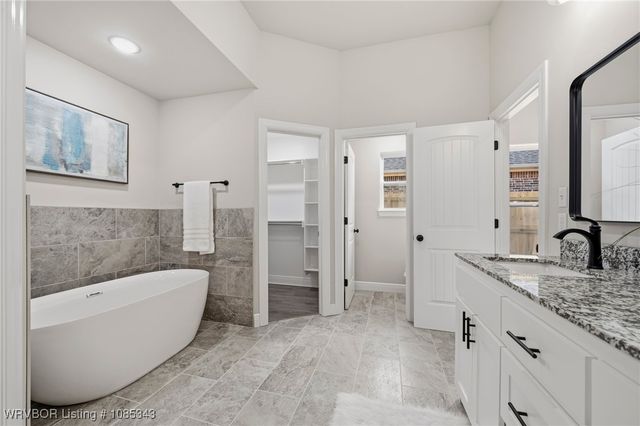 104 Stoneledge Drive, Lavaca, AR 72941